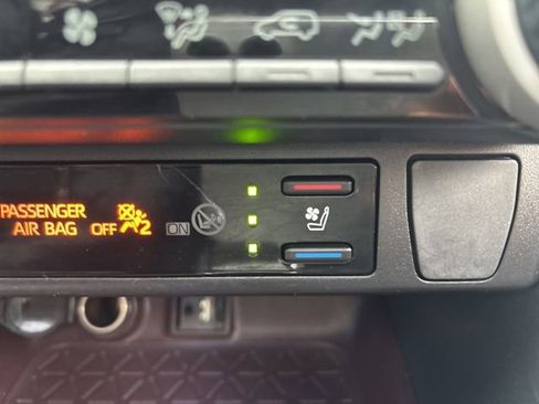 Used 2019 Toyota RAV4 Limited w/ Limited Grade Weather Package image 24