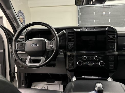 Used 2024 Ford F250 Lariat w/ Lariat Ultimate Package AWD/4WD image 31