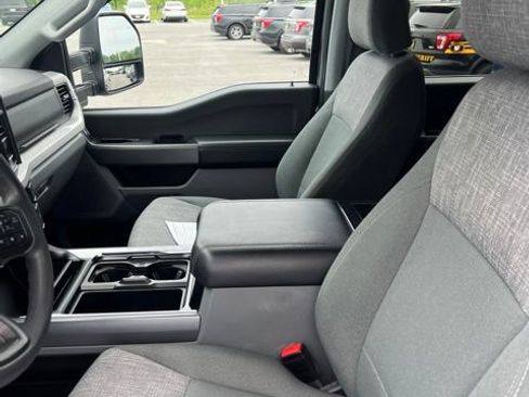 Used 2024 Ford F250 XLT AWD/4WD image 17