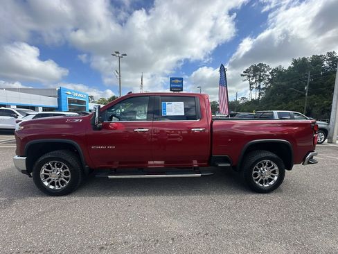 Used 2026 Chevrolet Silverado 2500 LTZ w/ LTZ Premium Package AWD/4WD image 12