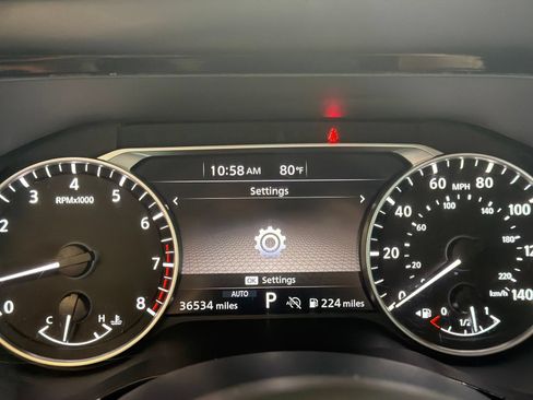 Used 2025 Nissan Pathfinder SV AWD/4WD image 24