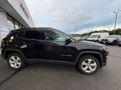 Used 2020 Jeep Compass Latitude w/ Popular Equipment Group AWD/4WD image 2