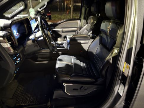 Certified 2023 Ford F250 Platinum image 10