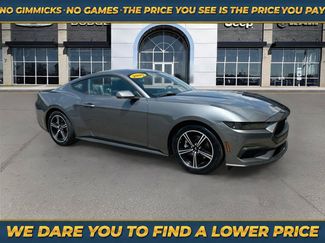 Used 2025 Ford Mustang Premium RWD video 1