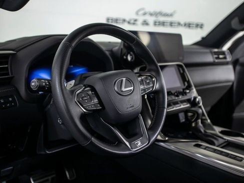 Used 2025 Lexus LX 600 F Sport image 24
