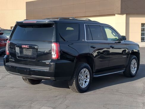 Used 2016 GMC Yukon SLT image 3