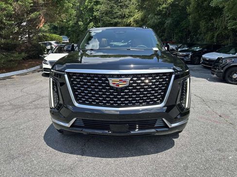 New 2026 Cadillac Escalade ESV Luxury AWD/4WD image 13