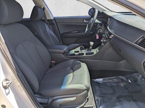 Used 2018 Kia Optima LX FWD image 19