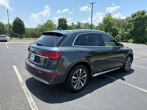 Used 2021 Audi Q5 2.0T Premium w/ Convenience Package AWD/4WD image 4