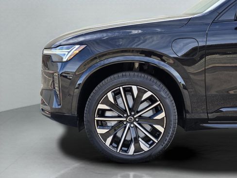 New 2026 Volvo XC90 T8 Ultra w/ Protection Package Premier AWD/4WD image 11