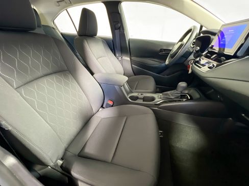 Used 2026 Toyota Corolla LE FWD image 30