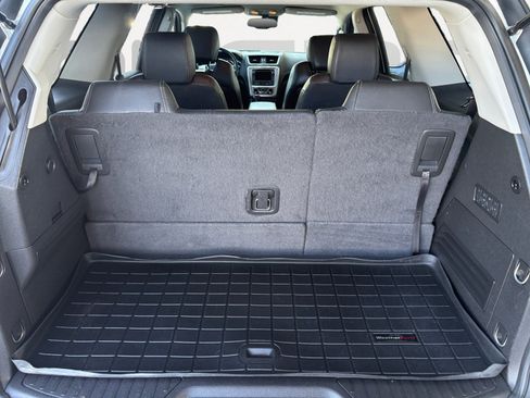 Used 2017 GMC Acadia Limited SLT FWD image 12