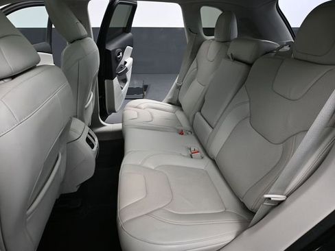 Used 2019 Jeep Cherokee Limited w/ Trailer Tow Group image 39