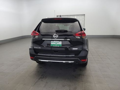 Used 2019 Nissan Rogue S w/ Special Edition Package image 7