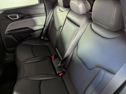 New 2026 Jeep Compass Latitude image 16