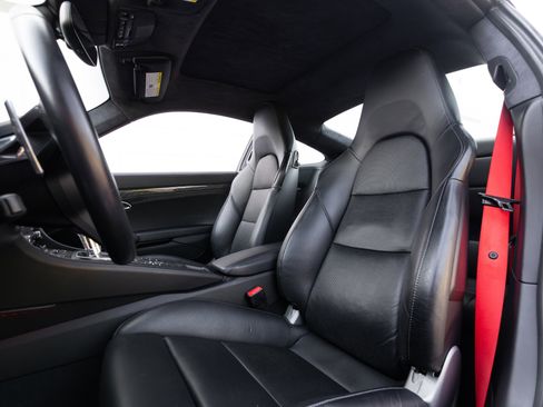 Used 2019 Porsche 911 Turbo S AWD/4WD image 53