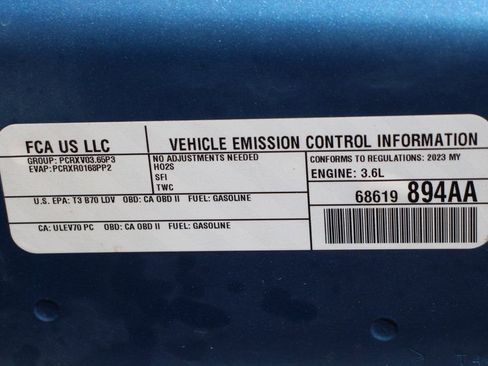 Used 2023 Chrysler 300 Touring w/ Sport Appearance Package image 12