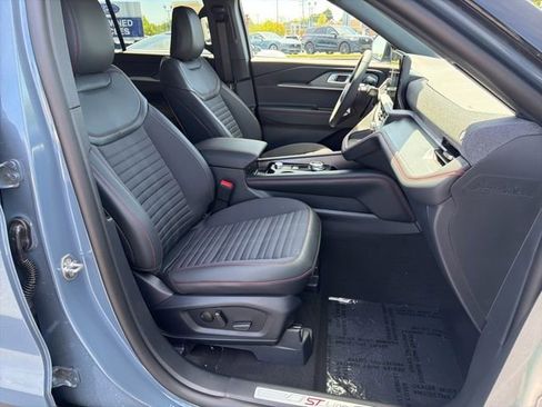 New 2026 Ford Explorer ST-Line AWD/4WD image 16