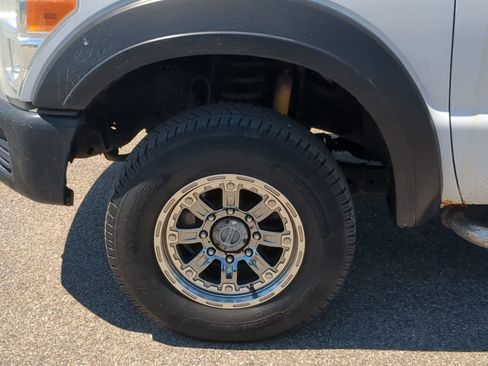 Used 2011 Ford F250 XLT AWD/4WD image 14