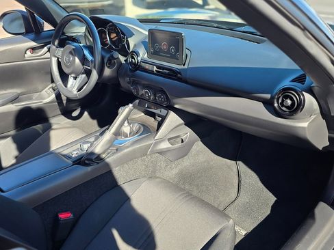 Used 2022 MAZDA MX-5 Miata Sport image 15