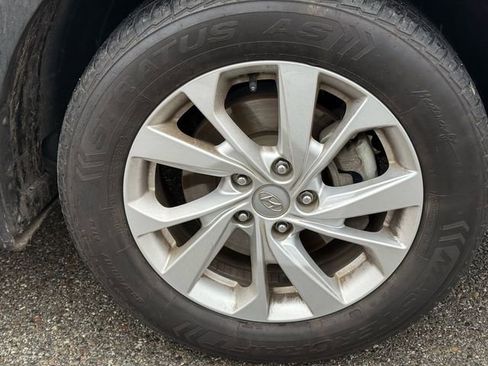 Used 2021 Hyundai Tucson SE image 15