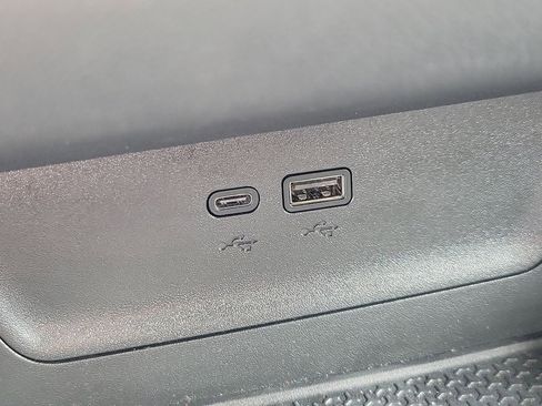 Used 2026 Chevrolet Equinox LT FWD image 26