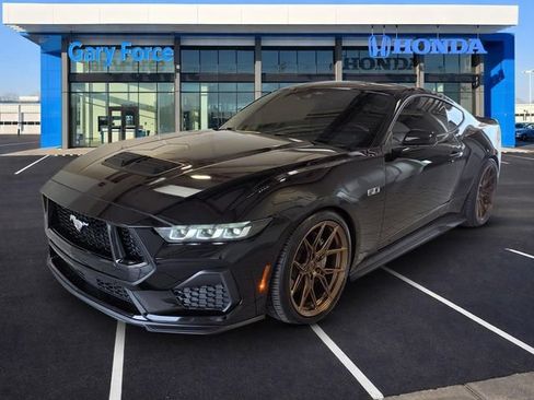 Used 2024 Ford Mustang GT RWD image 4