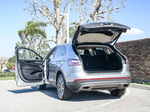 Used 2021 Lincoln Nautilus FWD w/ Equipment Group 101A image 20