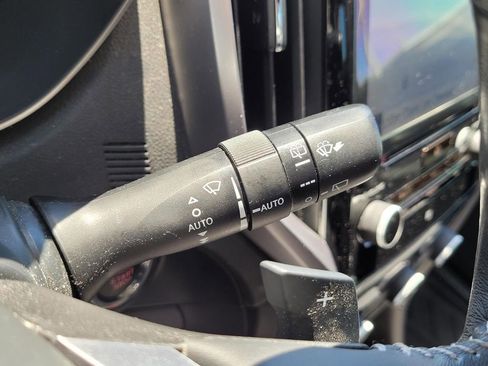 Used 2021 Subaru Ascent Touring image 39