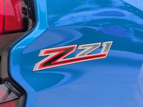 Used 2023 Chevrolet Colorado Z71 w/ LPO, Flex Utility Package AWD/4WD image 7