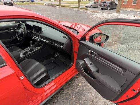 Certified 2025 Honda Civic Sport image 14