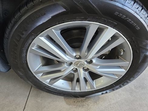 Used 2015 Lexus RX 450h AWD image 33
