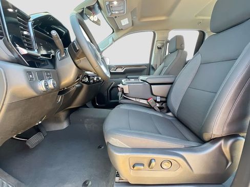 New 2026 GMC Sierra 1500 Elevation image 15