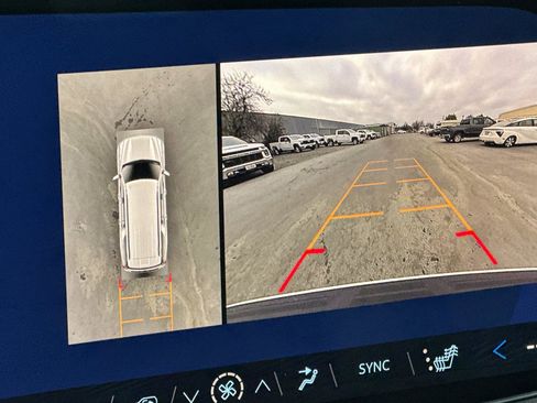 New 2026 Chevrolet Suburban LT image 20