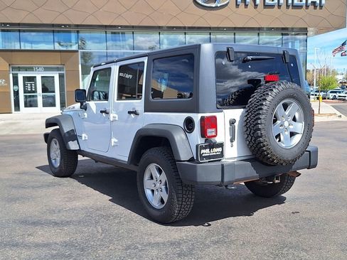 Used 2011 Jeep Wrangler Unlimited Rubicon w/ Trailer Tow Group AWD/4WD image 5