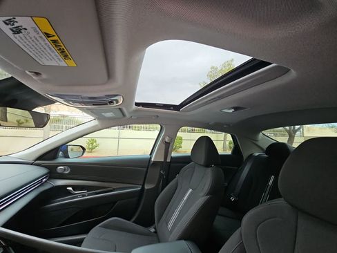 Used 2024 Hyundai Elantra SEL w/ Convenience Package FWD image 29