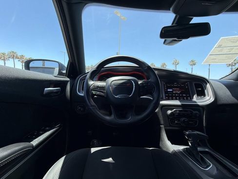 Used 2019 Dodge Charger GT RWD image 17