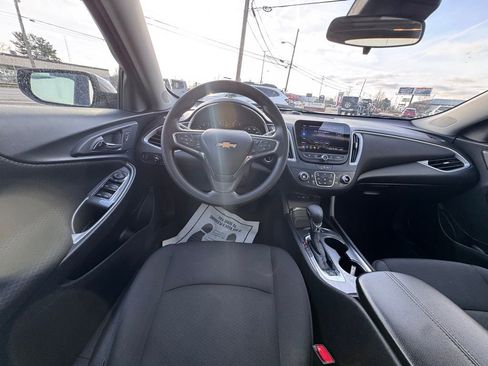 Used 2024 Chevrolet Malibu LT image 26