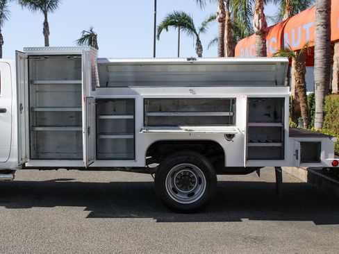 Used 2019 RAM 4500 Tradesman w/ Max Tow Package image 6