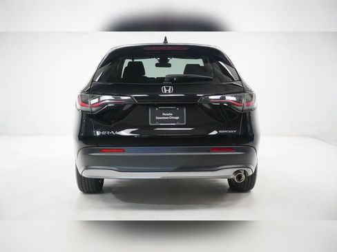 Used 2023 Honda HR-V Sport image 11