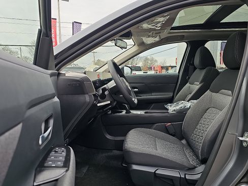 New 2026 Nissan Kicks SV w/ SV Premium Package AWD/4WD image 10
