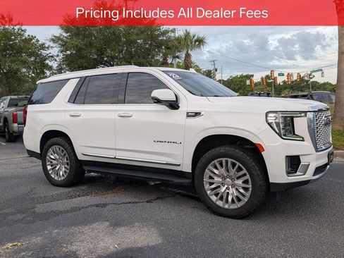 Used 2023 GMC Yukon Denali AWD/4WD image 2