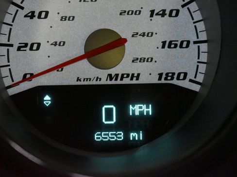 Used 2008 Dodge Challenger SRT8 image 3