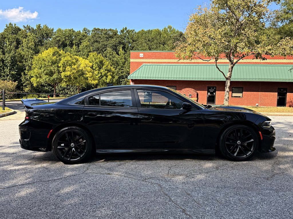 Used 2018 Dodge Charger R/T Scat Pack RWD image 4