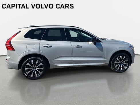 Certified 2025 Volvo XC60 B5 Plus image 4