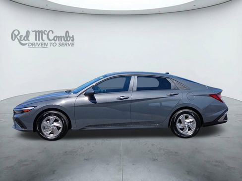 New 2025 Hyundai Elantra SE w/ Cargo Package image 2