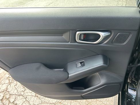 Used 2025 Honda Civic Sport image 35