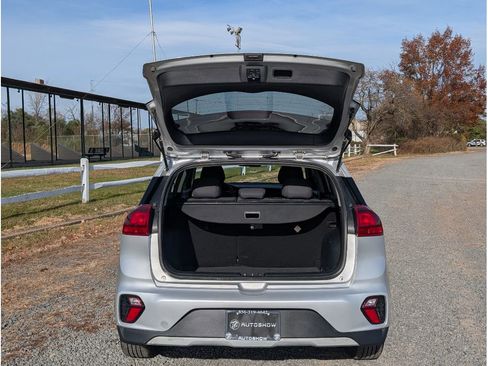 Used 2020 Kia Niro LX image 13