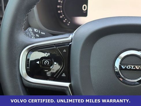 Certified 2023 Volvo XC60 B5 Ultimate w/ Climate Package image 17