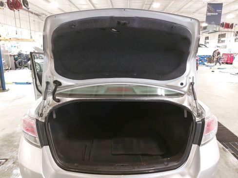 Used 2010 MAZDA MAZDA6 i Touring image 14